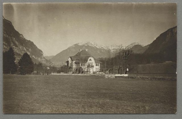 Villa eines Textilarbeitenfabrikanten in Netstal